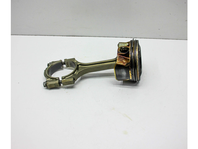  Поршень  95L117  Chevrolet Camaro  