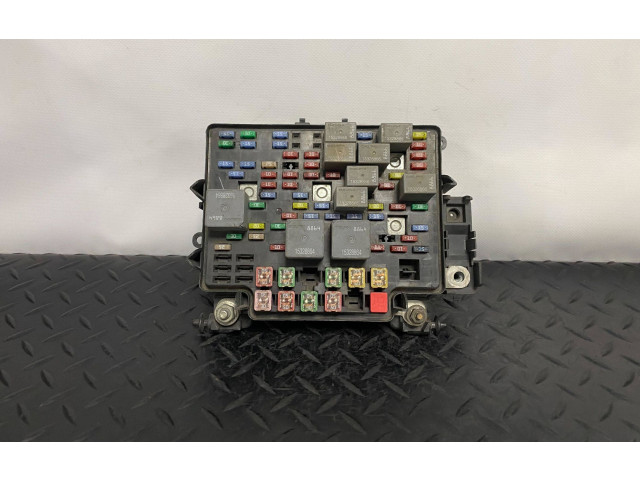 Pojistková skříňka 15115617 Hummer H2 2005