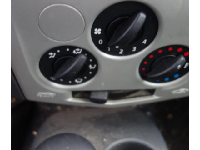 Подушка безопасности водителя Dacia Logan I