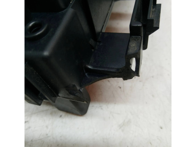 Блок предохранителей 9646405380, 24527096 Citroen C8