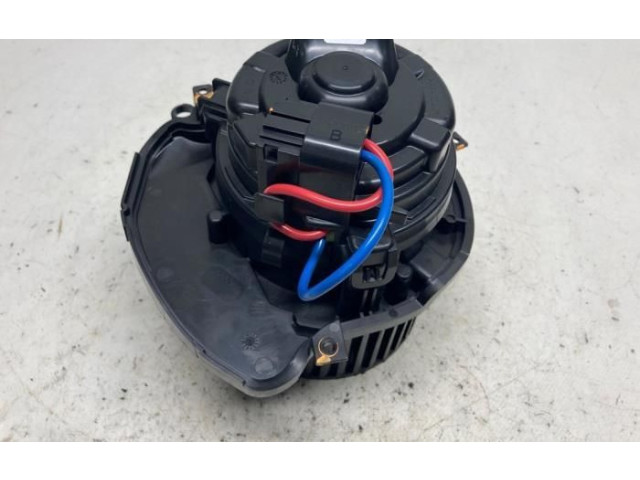 Вентилятор печки 272109977R, T5869258399 Dacia Jogger