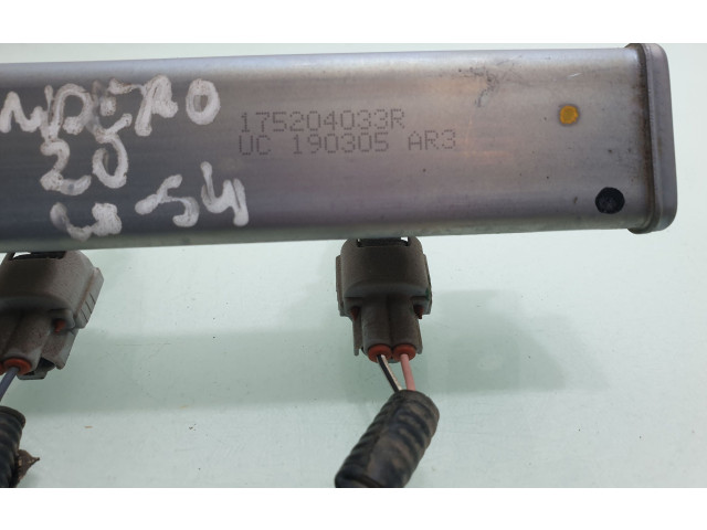 Комплект форсунок 175204033R    Dacia Sandero II   