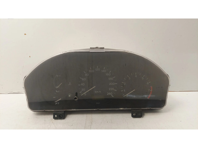 Панель приборов GE6WD Mazda 626