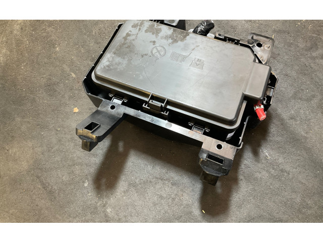 Блок предохранителей 32212356 Volvo XC40