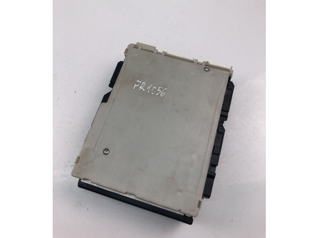   Pojistková skříňka 8273033Q31, FR1056   Toyota Camry 2019