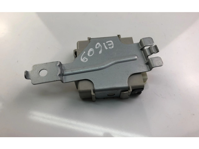 Другие блоки управления / модули 8634A018   Citroen C-Crosser   