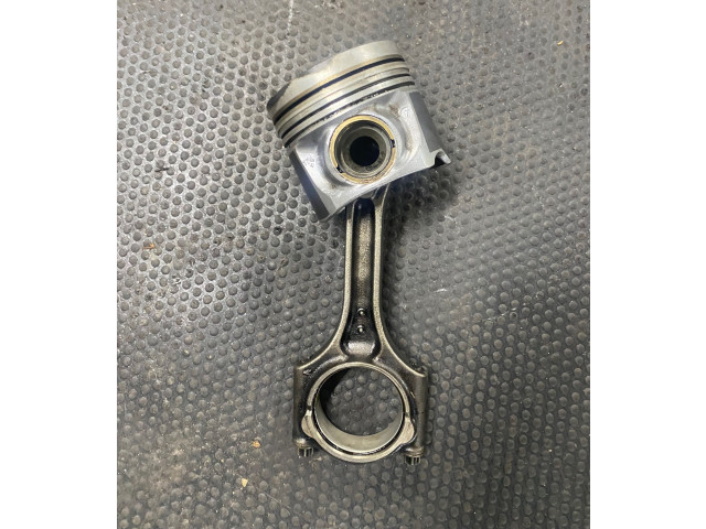 Píst 82L175   Volvo XC60     