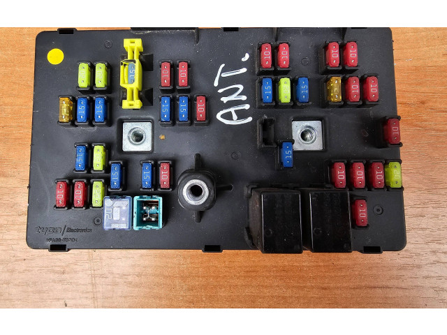 Pojistková skříňka C105IP, 06373N Opel Antara 2011