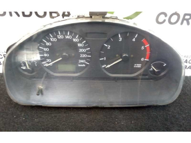 Панель приборов MR480266 Mitsubishi Carisma