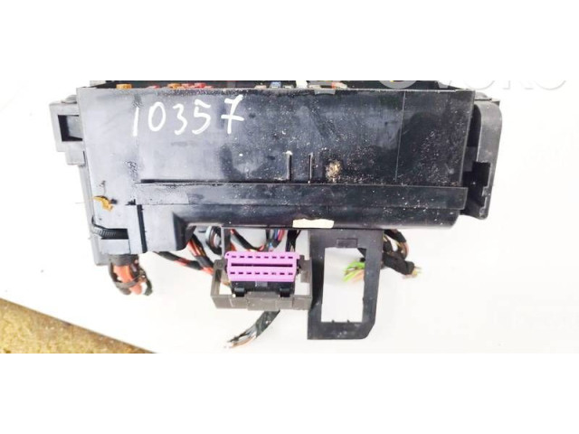 Блок предохранителей Volkswagen Golf Plus