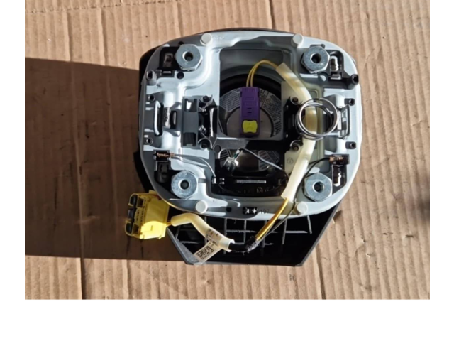 Подушка безопасности водителя 5J0880201E3X1, 001TW00509B1 Skoda Fabia Mk2 (5J)