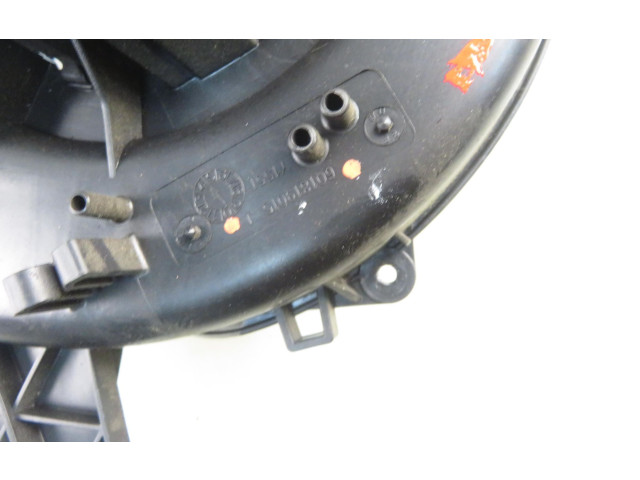 Вентилятор печки    6Q1819015J, 6Q1819015J   Skoda Fabia Mk2 (5J)