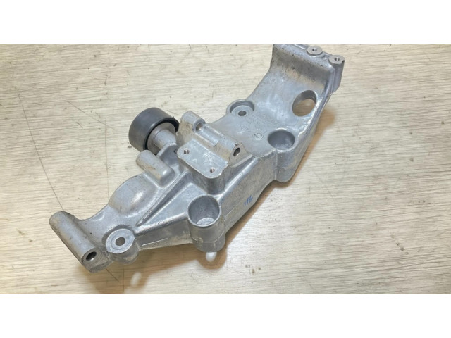 Кронштейн генератора