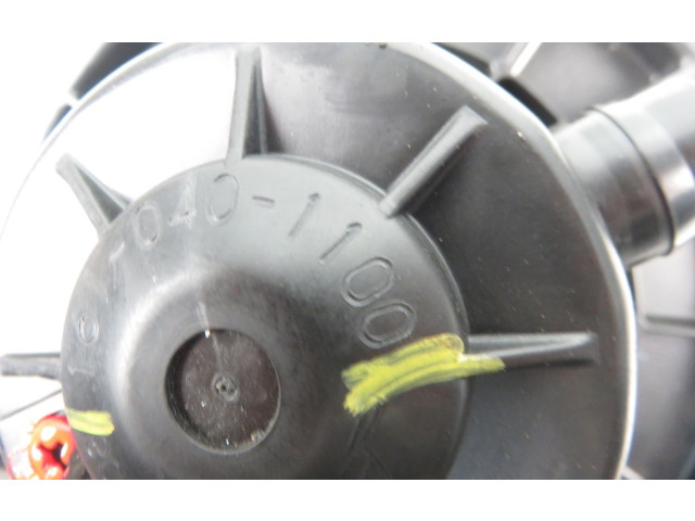 Вентилятор печки    1610401100   Nissan Sentra B15