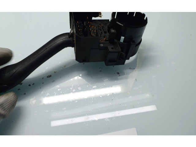 Руль Volkswagen Golf IV 1998 - 2005 года 8L0953513J, 202854ATW