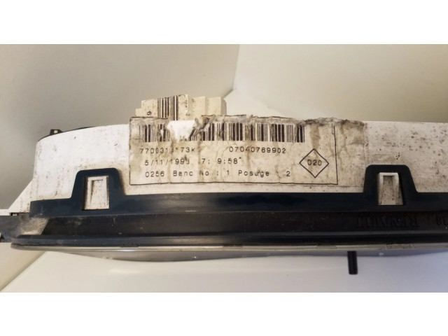 Přístrojová deska Renault Kangoo I 2001 07040769902, 070216132420