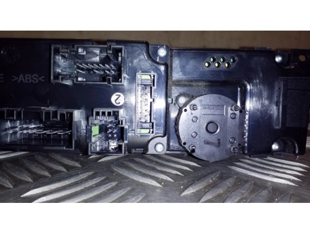 Блок управления климат-контролем 9157555   BMW X5 E70