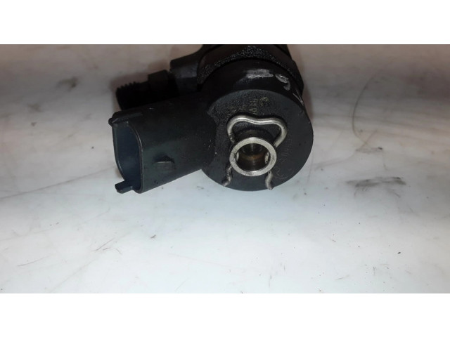 Vstřikovač 0445110119   Alfa Romeo 166  pro naftový motor 2.4  