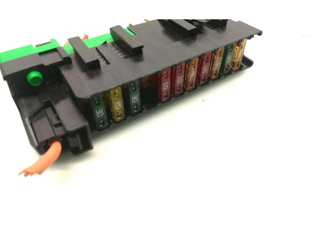 Pojistková skříňka 9627791880 Peugeot 3008 2011