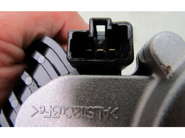 Моторчик заднего дворника 98700J7000, 0390205069    KIA Ceed