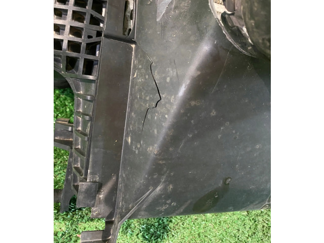 Интеркулер  4M014580   Audi Q8 