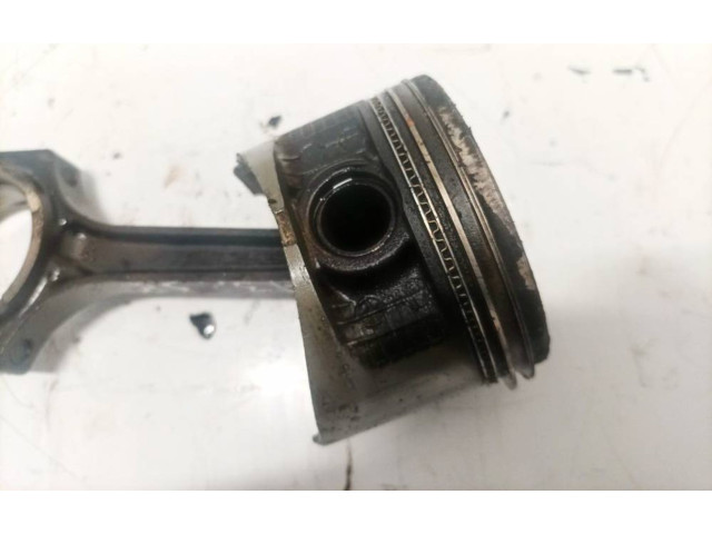 Píst Chrysler Stratus