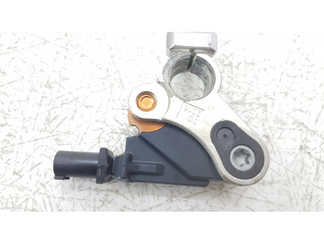 Минусовый провод (аккумулятора)