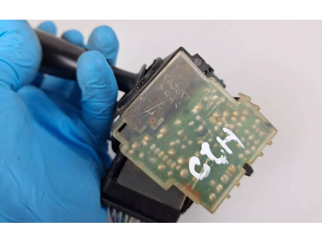 Ручка стеклоочистителей 173647   Toyota Corolla Verso E121