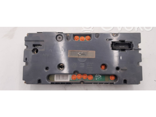 Панель приборов 87001262 Volkswagen Golf III