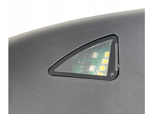 Зеркало электрическое Skoda Karoq 2017 - года