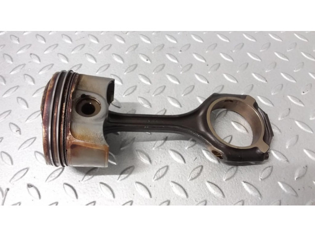 Píst A2730300620, 2730300620 Mercedes-Benz C W204 pro benzínový motor 3.0 272948