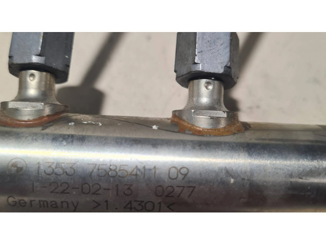 Топливная рампа 7585411   BMW 3 F30 F35 F31 2.0 