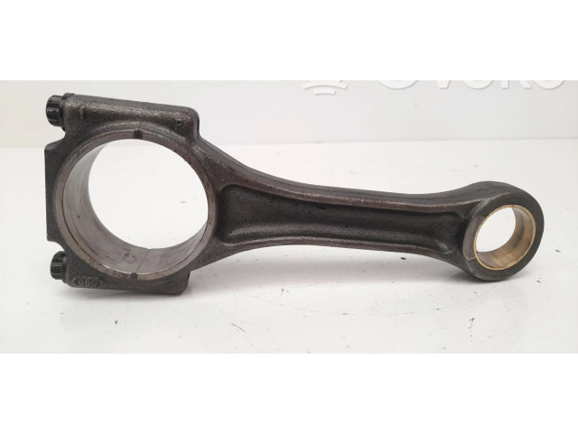 Píst Volkswagen Polo IV 9N3