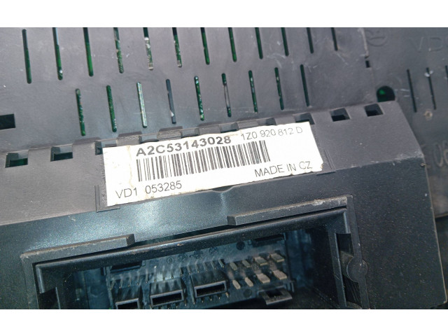 Панель приборов 1Z0920812D, 053285   Skoda Octavia Mk2 (1Z)       