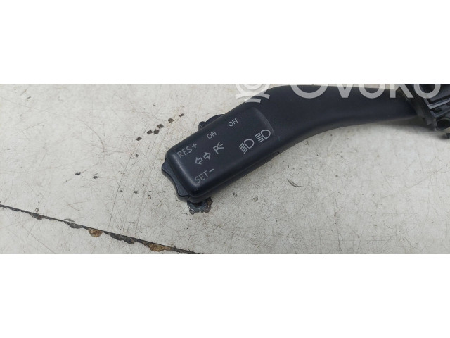 Ручка поворотов/ фонарей 1K0953513A, 01103501 Skoda Octavia Mk2 (1Z)