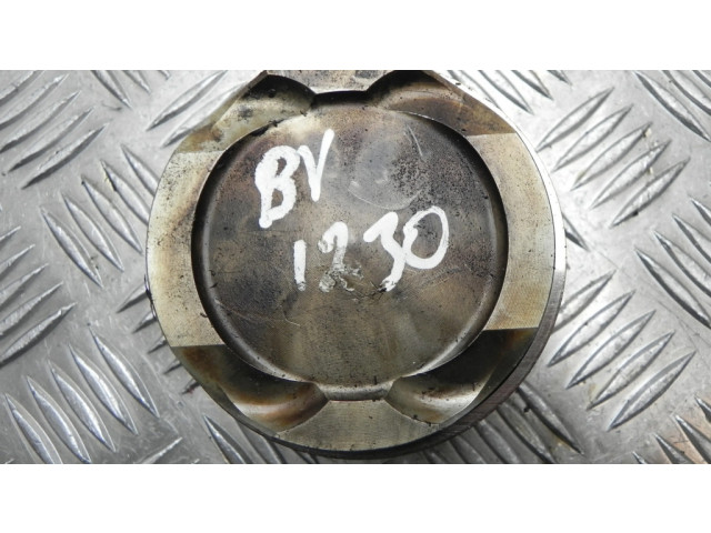 Píst 89L106, BV1230 BMW 5 F10 F11