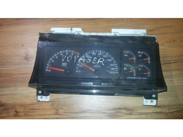 Přístrojová deska  Chrysler Voyager 1990 4437782  