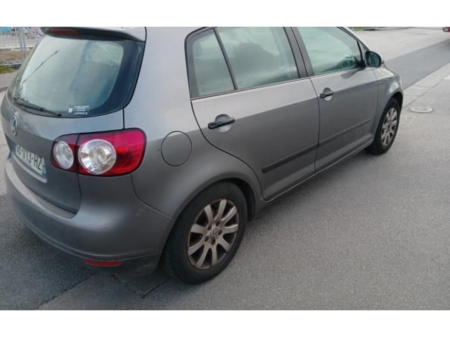 Зеркало электрическое Volkswagen Golf Plus 2005 - 2013 года