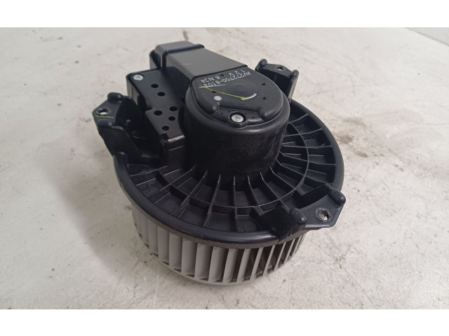 Поршень Вентилятор печки 2ZR-FAE 8710302150  Toyota Verso  