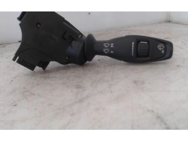 Ручка стеклоочистителей 1537625, 1537625 Ford Fiesta