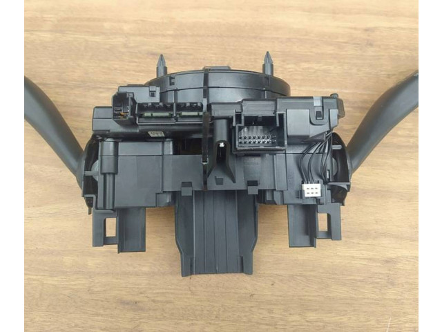 Подрулевой шлейф SRS 5K0953569AJ, 5K0953501CL   Volkswagen Touran II