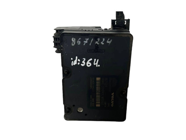 Блок АБС 8671224, P08671223   Volvo  V70  2000 - 2004 года