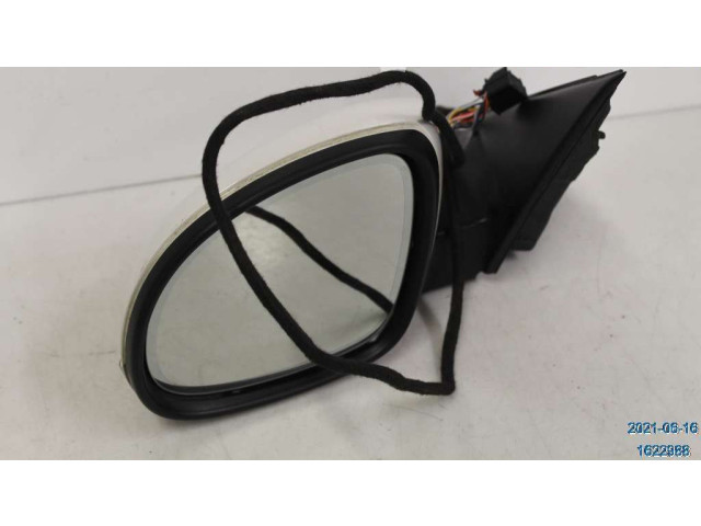 Зеркало электрическое Skoda Yeti (5L) 2009 - 2017 года