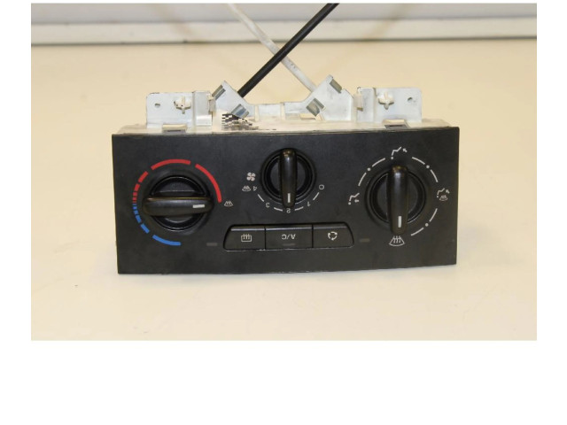 Блок управления климат-контролем    Peugeot Partner