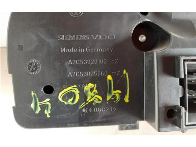 Přístrojová deska Volkswagen Tiguan 2008 A2C53023102