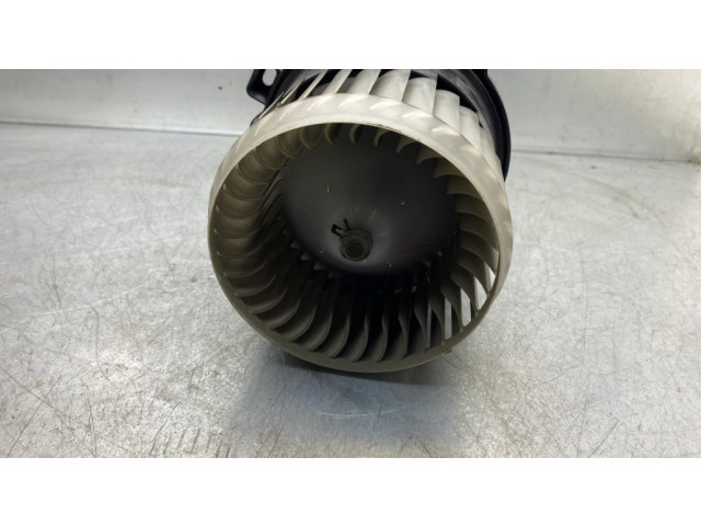 Вентилятор печки MD0160701070, 21806351 Smart ForFour I