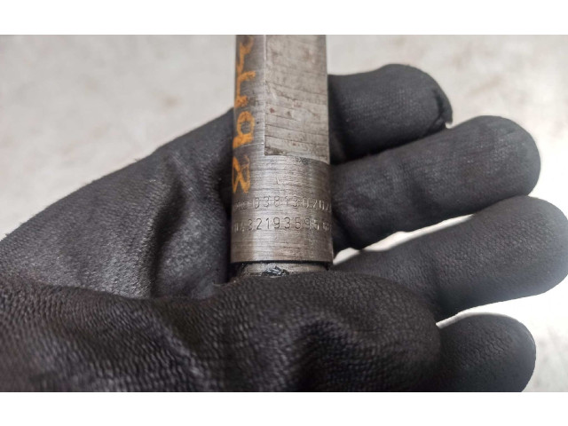 Форсунка 038130202A, 0432193595 Skoda Octavia Mk1 (1U) ASV