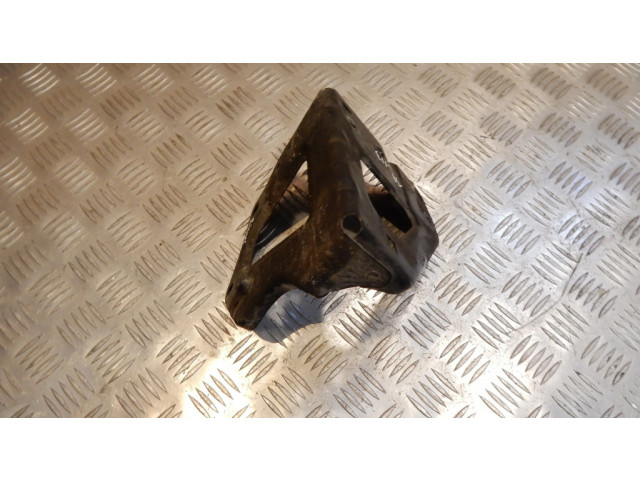 Держатель крыла