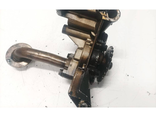 Масляный насос   038115121a, 038115121A  Volkswagen PASSAT B6 