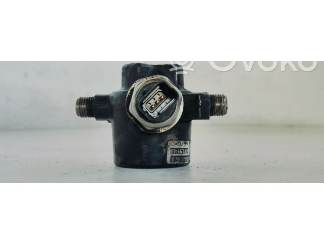 Vstřikovací lišta R9144Z010D   Nissan Micra     